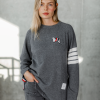 Светр в стилі Thom Browne