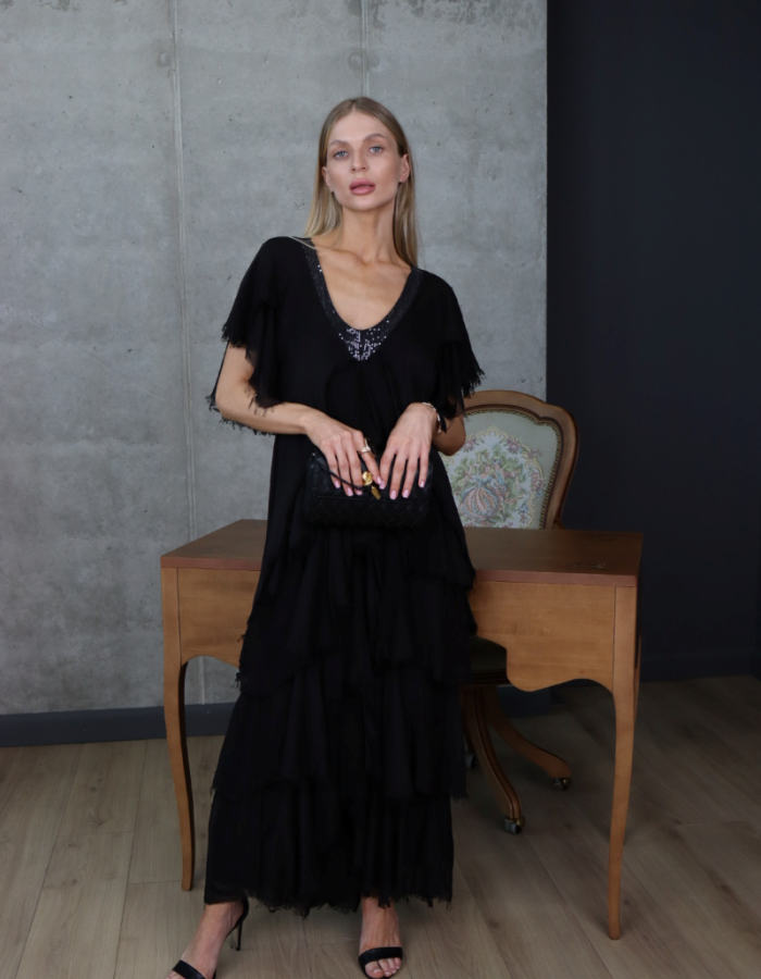 Шовкова сукня чорна