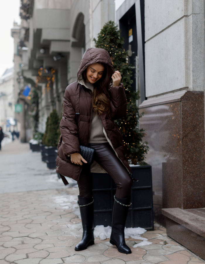 Пухова куртка у стилі MAX MARA