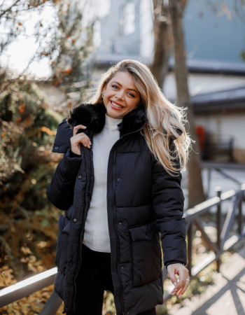 Куртка Rinascimento чорна