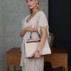 Шовкова сукня беж