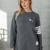 Светр в стилі Thom Browne