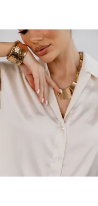 Сатинова блуза у молочному кольорі, одяг від Jador