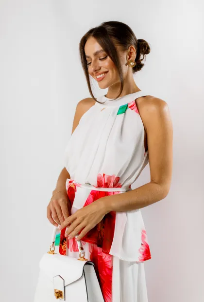 Костюм з квітковим принтом