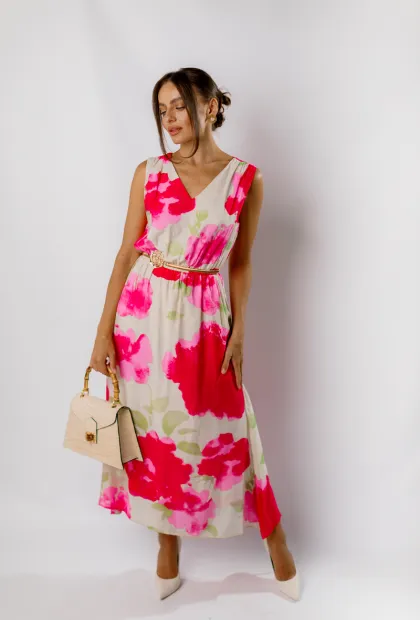 Сукня з акцентом на талії