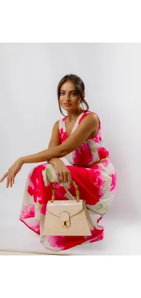 Сукня з акцентом на талії. Ціна: 2990 грн