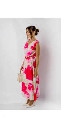 Сукня з акцентом на талії зображення 1