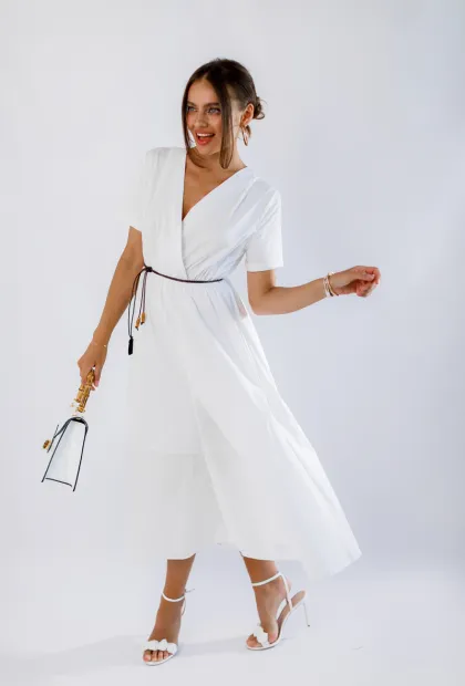 Сукня з V - подібним вирізом