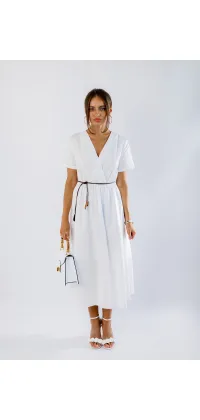 Сукня з V - подібним вирізом. Ціна: 2990 грн