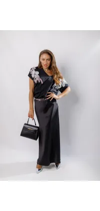 Футболка від французького виробника з V-подібним вирізом, одяг від Jador