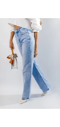 Класичні французькі джинси. Доступні розміри: XS, S, M