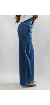 Джинси з відстрочками. Ціна: 5590 грн