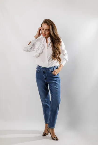 Джинси з асиметричною застібкою