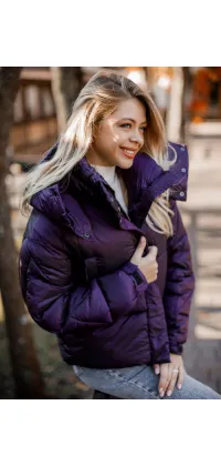 Куртка з об'ємним капюшоном. Колір: Фіолетовий