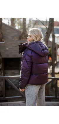 Куртка з об'ємним капюшоном. Ціна: 7990 грн