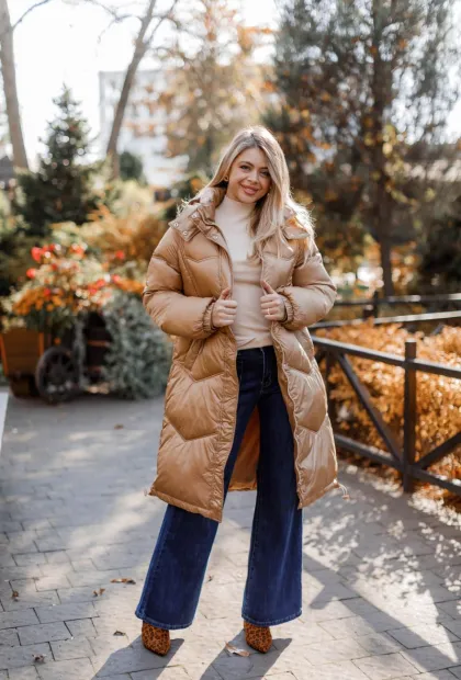 Золотиста куртка Rinascimento