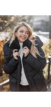 Куртка Rinascimento чорна, одяг від Jador