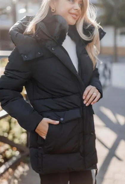 Куртка Rinascimento чорна