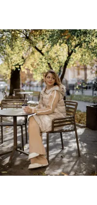 Стьобана подовжена безрукавка від французького виробника з наповненням гусячий пух, одяг від Jador