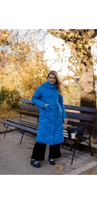 Стьобана подовжена куртка від італійського бренду Rinascimento, одяг від Jador