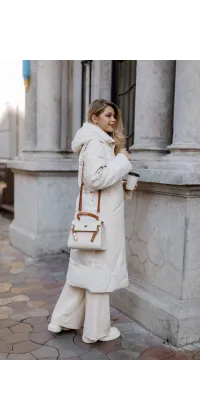 Довга стьобана куртка від італійського бренду Rinascimento, одяг від Jador