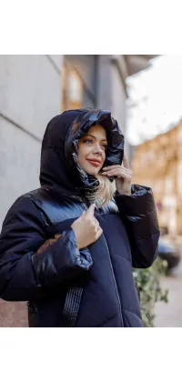 Подовжена куртка пуховик. Доступні розміри: XS, S