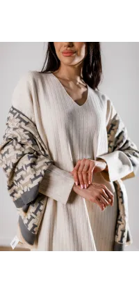 Трикотажна сукня в рубчик, одяг від Jador