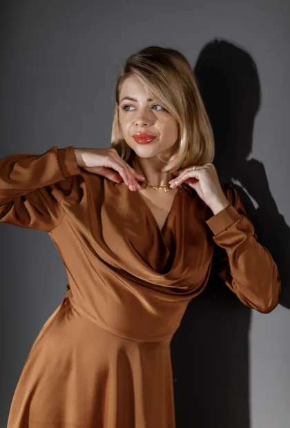 Сатинова сукня Rinascimento