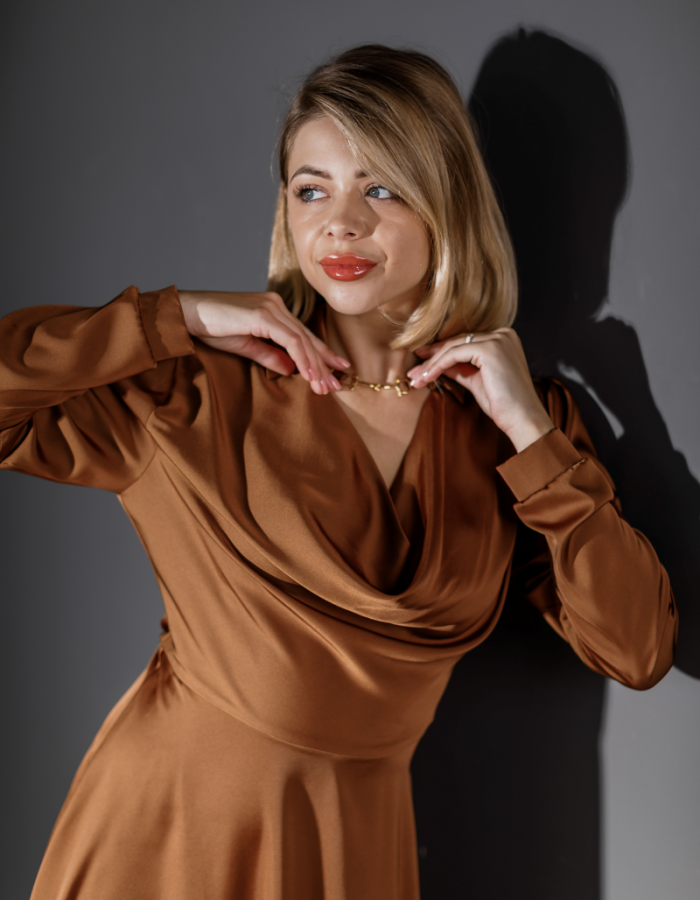 Сатинова сукня Rinascimento