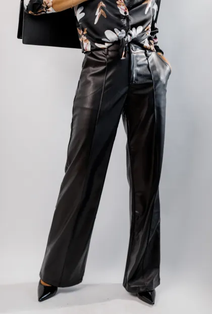 Штани з екошкіри