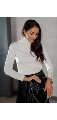 Класичний білий гольф. Доступні розміри: 