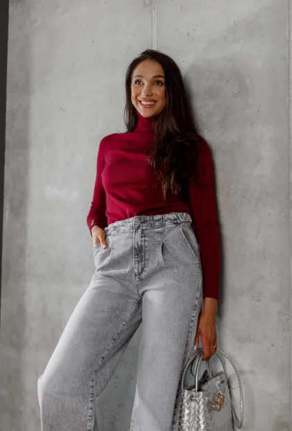 Стильний гольф бургунді