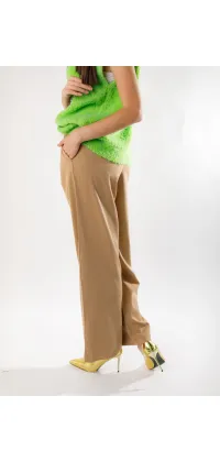 Штани, які є основою гардеробу сучасної жінки, яка обирає поєднання комфорту й вишуканого вигляду., одяг від Jador