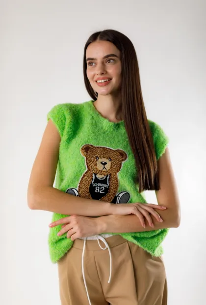 Светр з ведмедиком