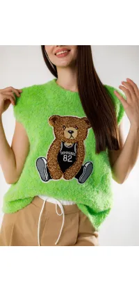 Светр з ведмедиком. Колір: Зелений