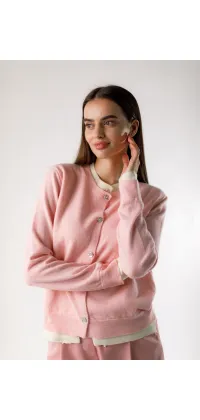 Светр з натуральної шерсті. Колір: Пудровий