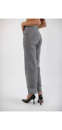Класичні сірі джинси. Доступні розміри: 