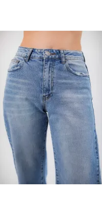 Французькі джинси MOM fit у ніжному блакитному відтінку, одяг від Jador