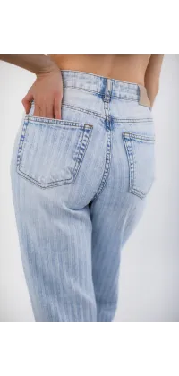 Джинси з кристалами Swarovski. Ціна: 5590 грн