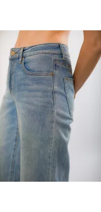 Французькі джинси палаццо у класичному синьому відтінку, одяг від Jador