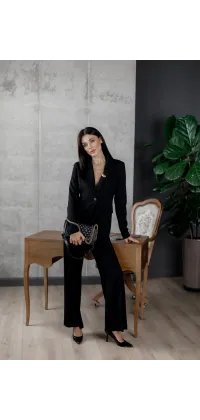 Елегантний чорний піджак. Колір: Чорний