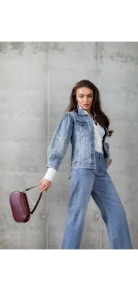 Куртка з ажурною вишивкою. Доступні розміри: 