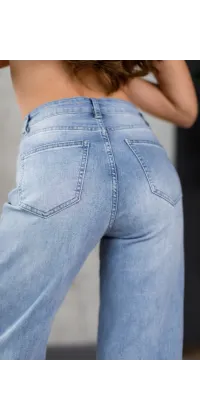 Джинси з квітковою вишивкою, одяг від Jador