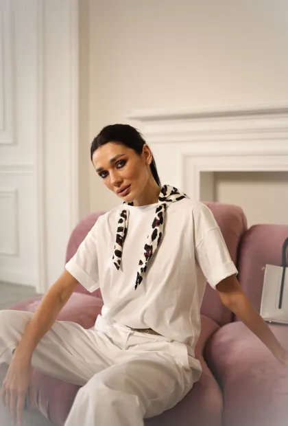 Футболка з хустинкою