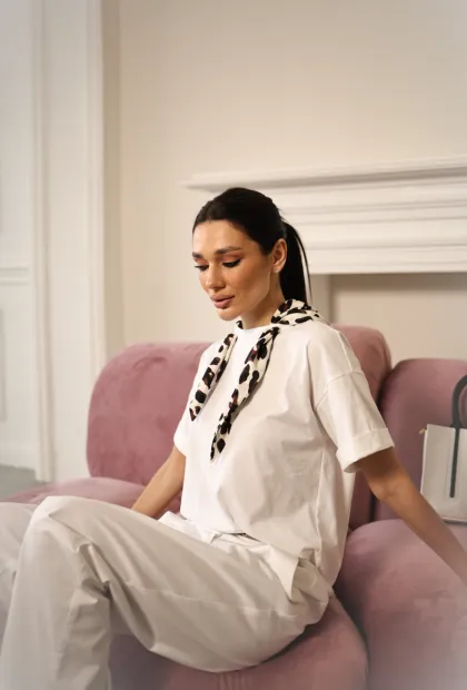 Футболка з хустинкою