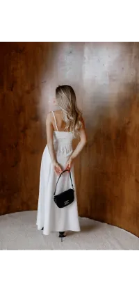 Біла  довга сукня із віскози. Доступні розміри: L