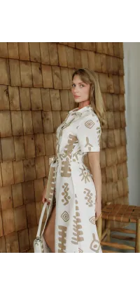 Сукня UNIKA Paris з бежевим орнаментом. Колір: Біло-бежевий