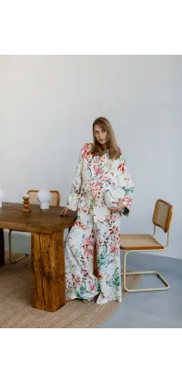 Штани IMPERIAL із квітковим принтом. Колір: Білий