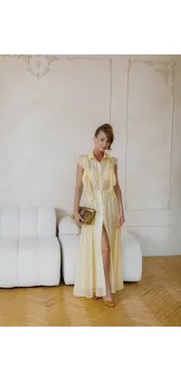 Сукня-максі вершкового кольору. Доступні розміри: XS, S, L