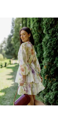 Елегантна каскадна сукня. Колір: Бежевий